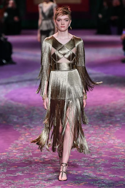 Look 1